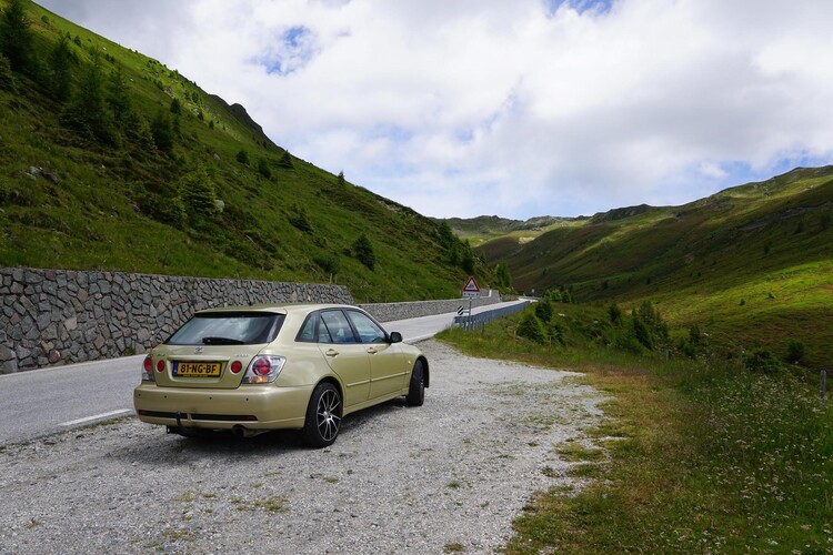 golden sportcross roadtrip is300 wagon