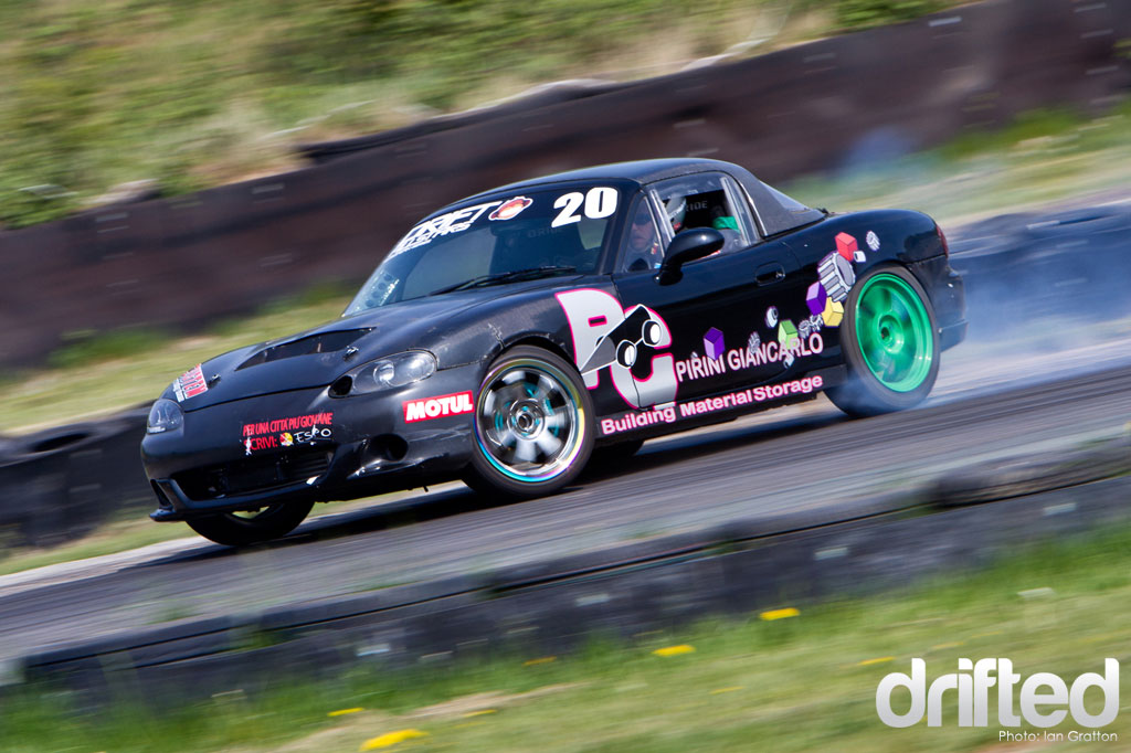 mazda miata nb drifting