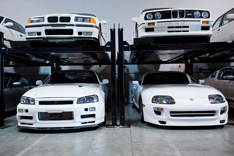 r34 vs supra